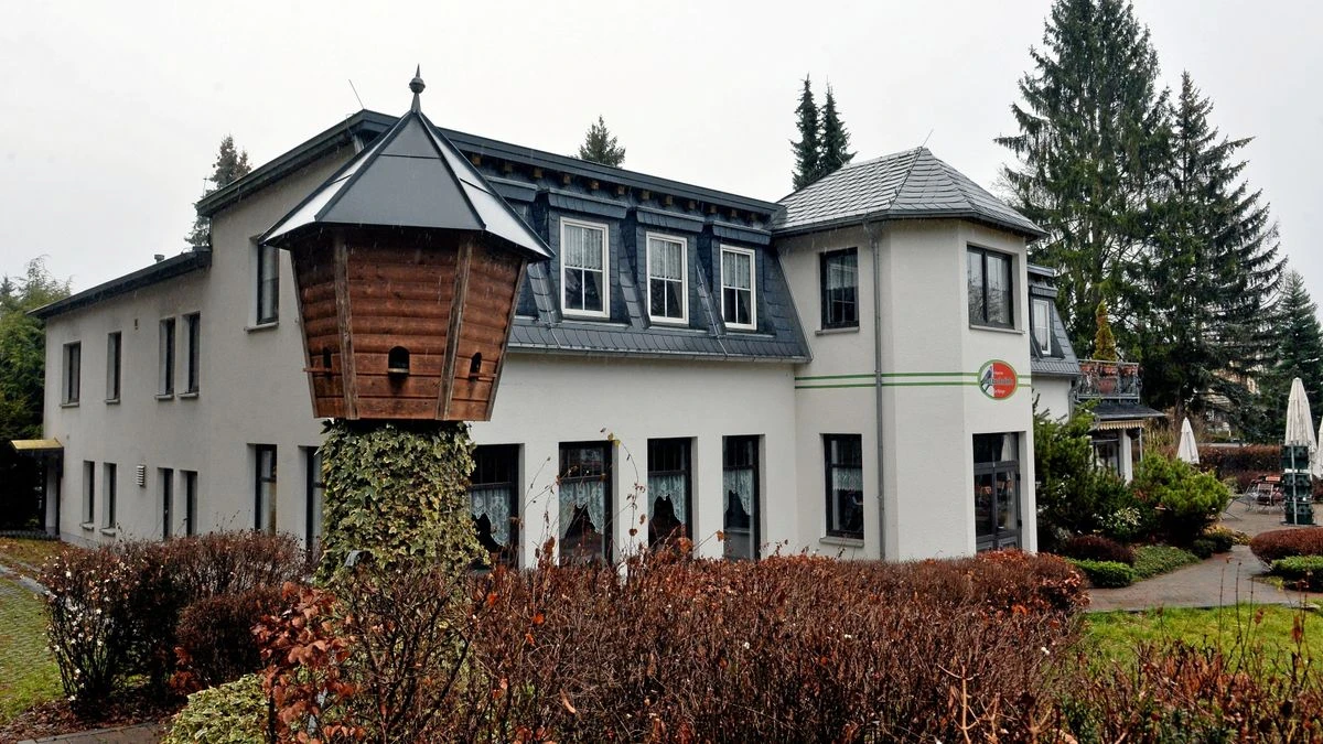 Die Kuckucksdiele am Stadtwald steht zum Verkauf.